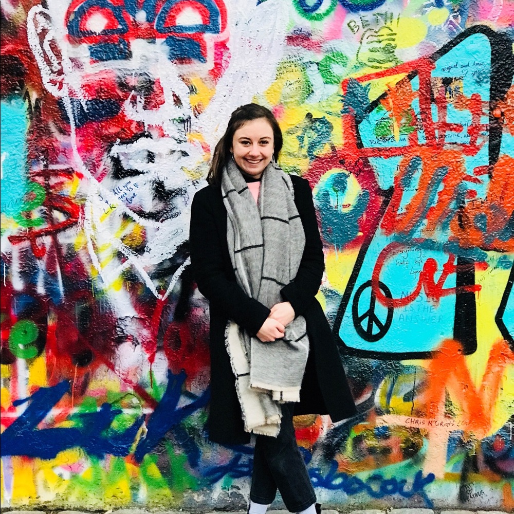 Meet your Posher, Helena